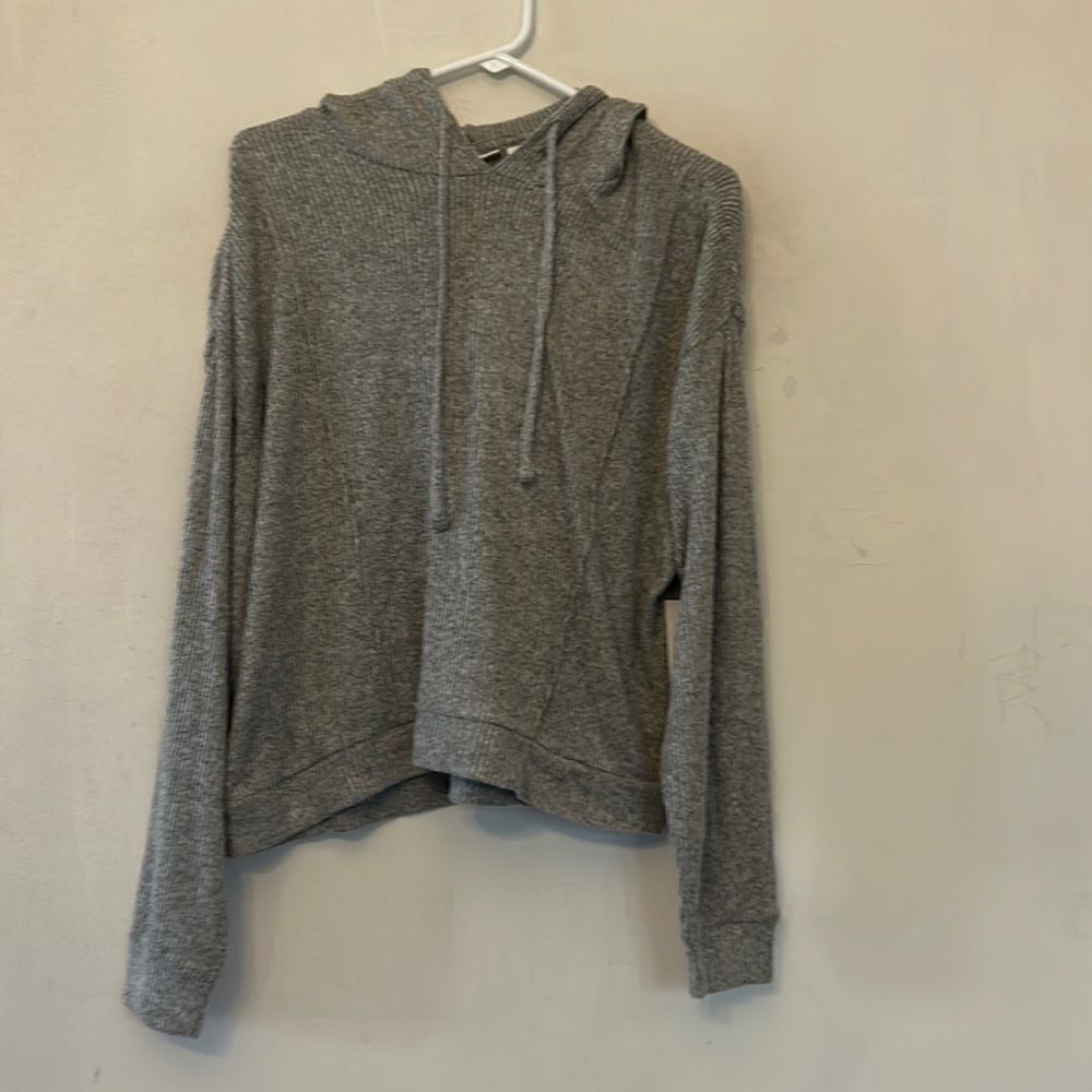 So gray long sleeve lightweight hooded sweatshirt Size L ( juniors) New